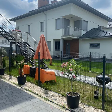 150m2 Truskawkowe Garden, Flowers, Terrace, Barbecue * Kobylka